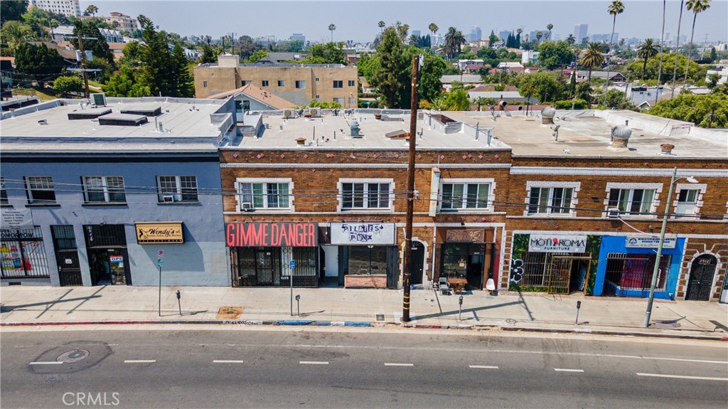 2506 W Sunset Boulevard