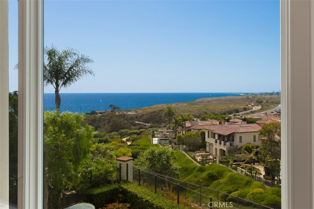 3 Atlantis Cove
