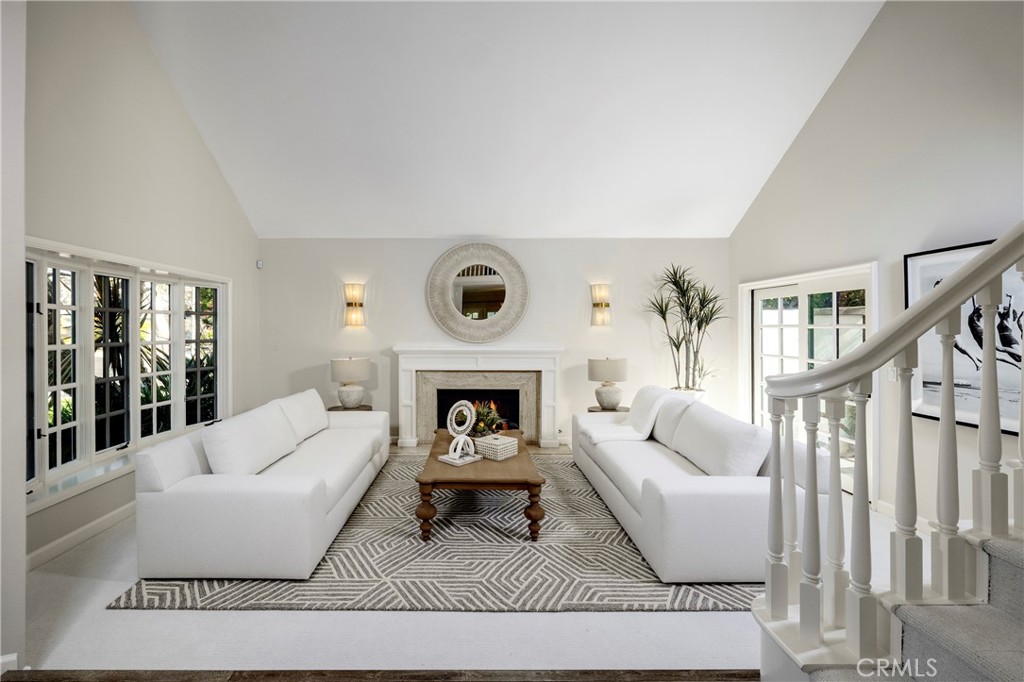 4196 Shorebreak Drive