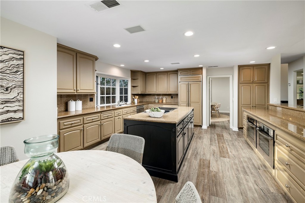 4196 Shorebreak Drive