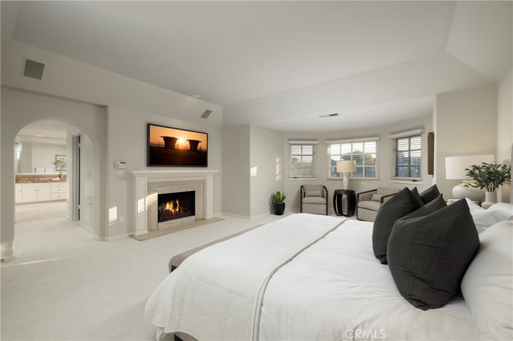 4196 Shorebreak Drive