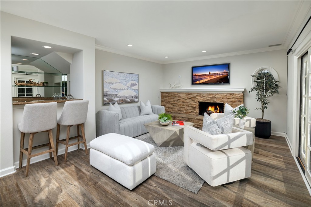 4196 Shorebreak Drive