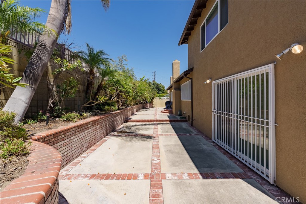 1217 Woodbury Drive