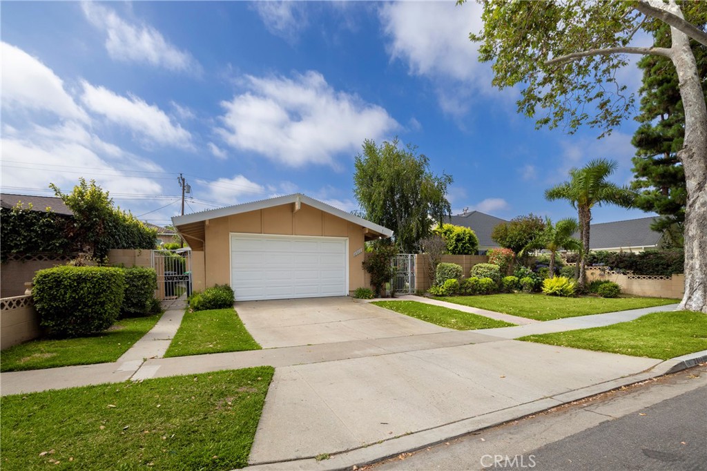 2911 Walker Lee Drive