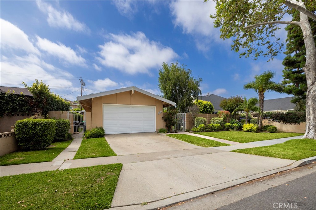 2911 Walker Lee Drive