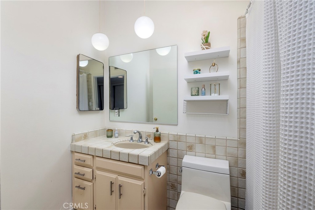 2911 Walker Lee Drive