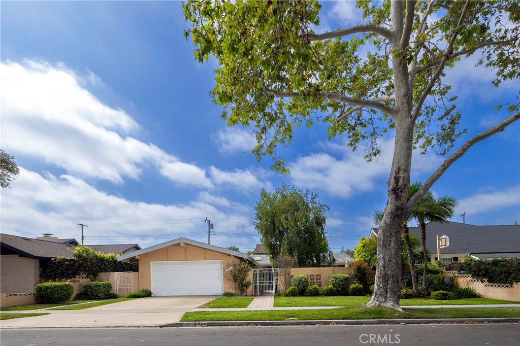 2911 Walker Lee Drive