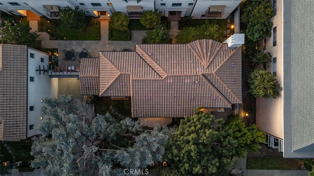 188 S Sierra Madre Boulevard 8