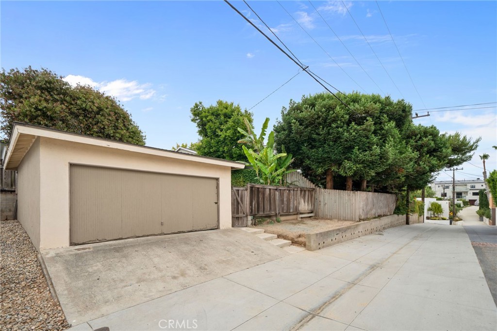 421 Tustin Avenue
