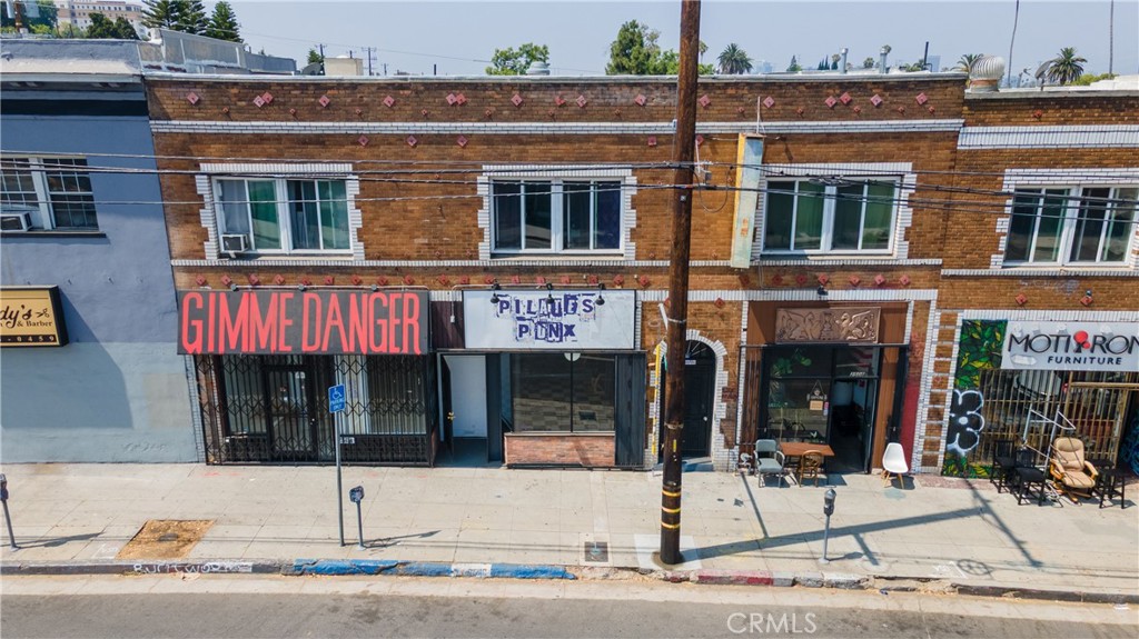 2506 W Sunset Boulevard