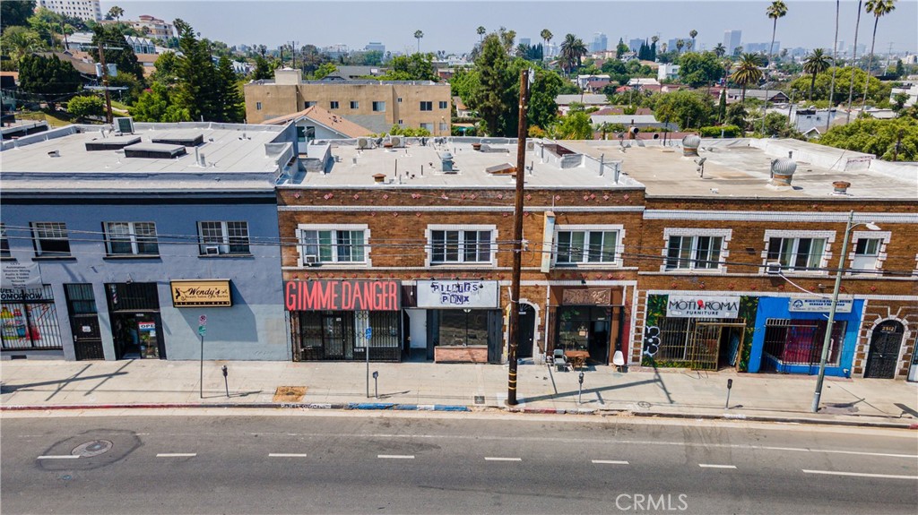 2506 W Sunset Boulevard