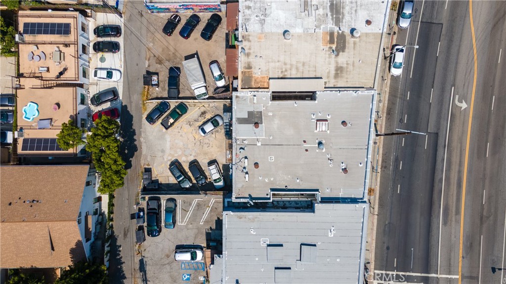 2506 W Sunset Boulevard