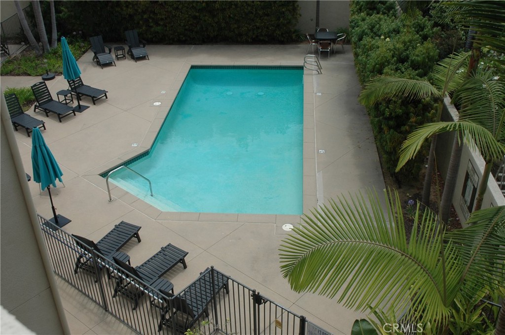 543 LAGUNA Drive