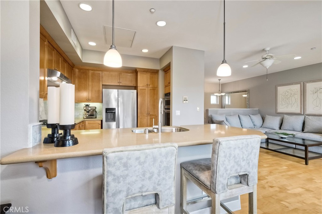 543 LAGUNA Drive