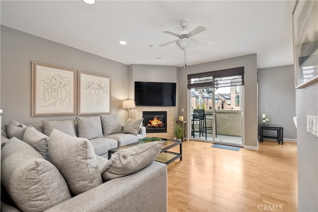 543 LAGUNA Drive