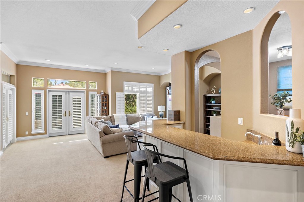 6 Avenida La Promesa