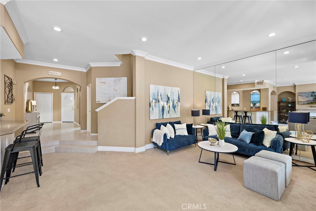 6 Avenida La Promesa