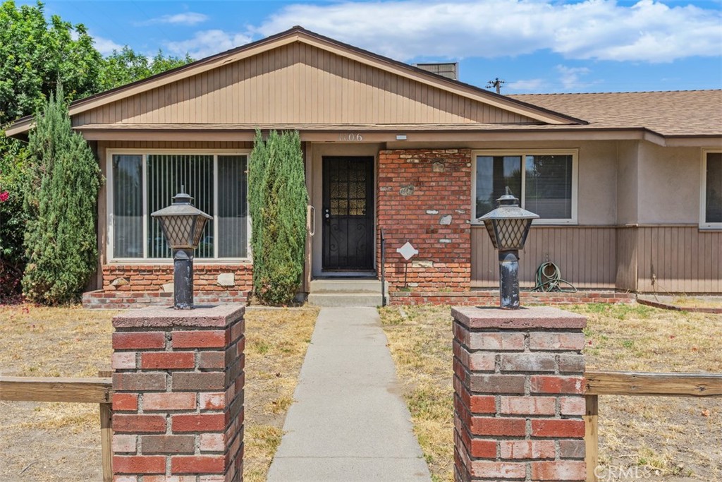 1106 E Alexander Avenue