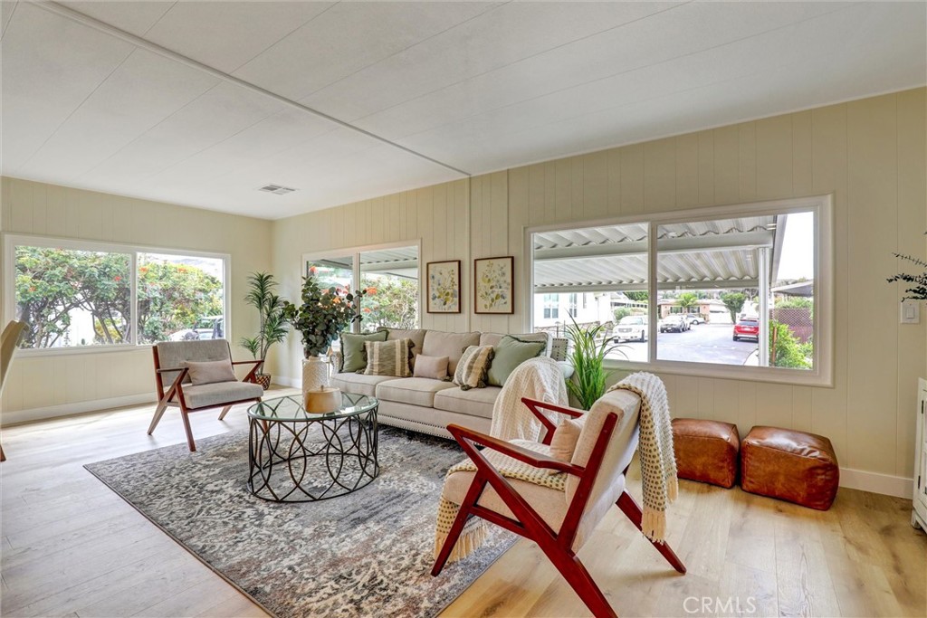 32742 Alipaz Street 94