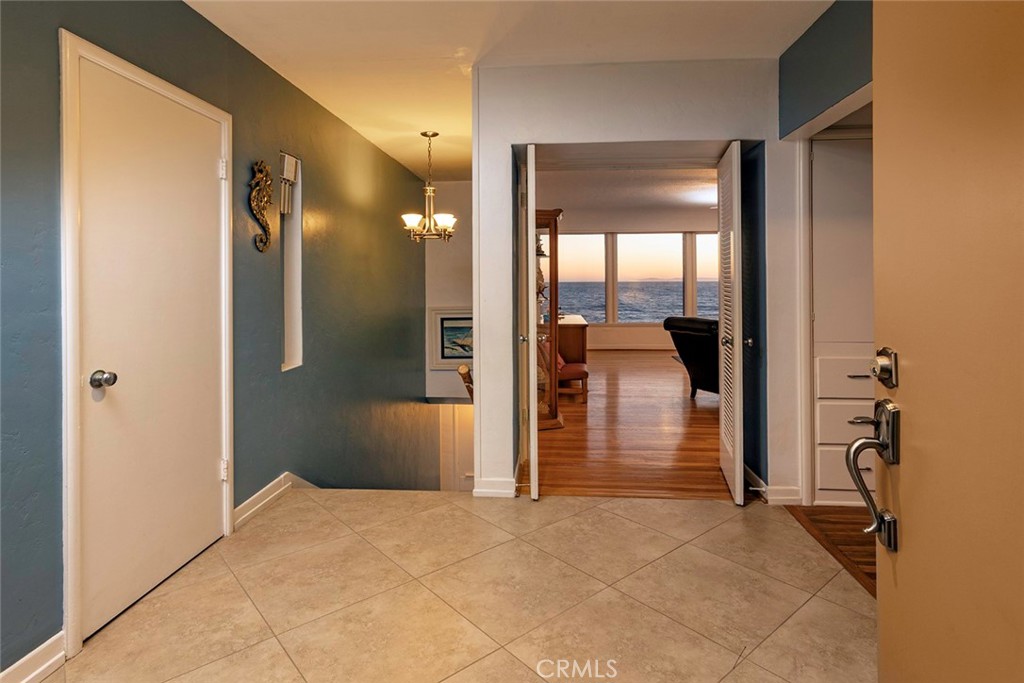 20 Lagunita Drive