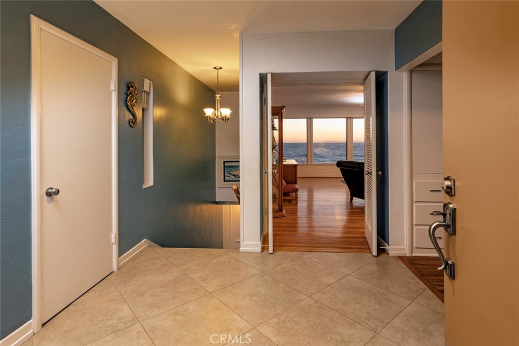 20 Lagunita Drive