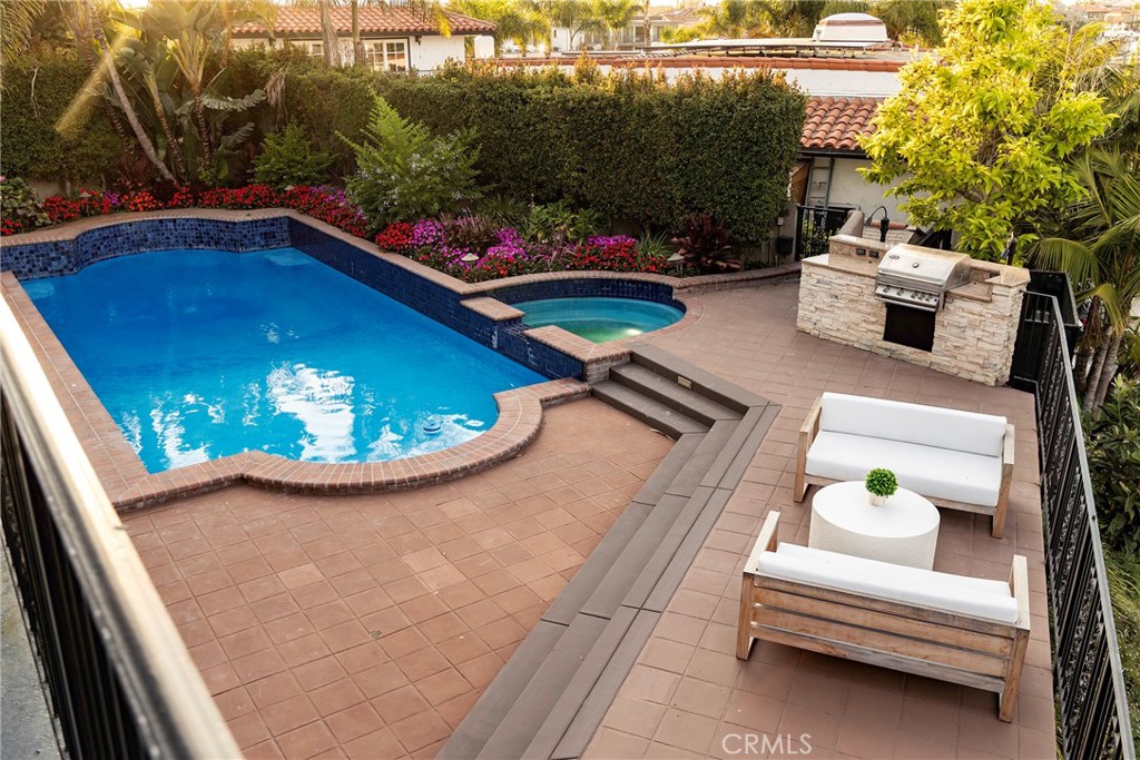 16502 Mariana Circle