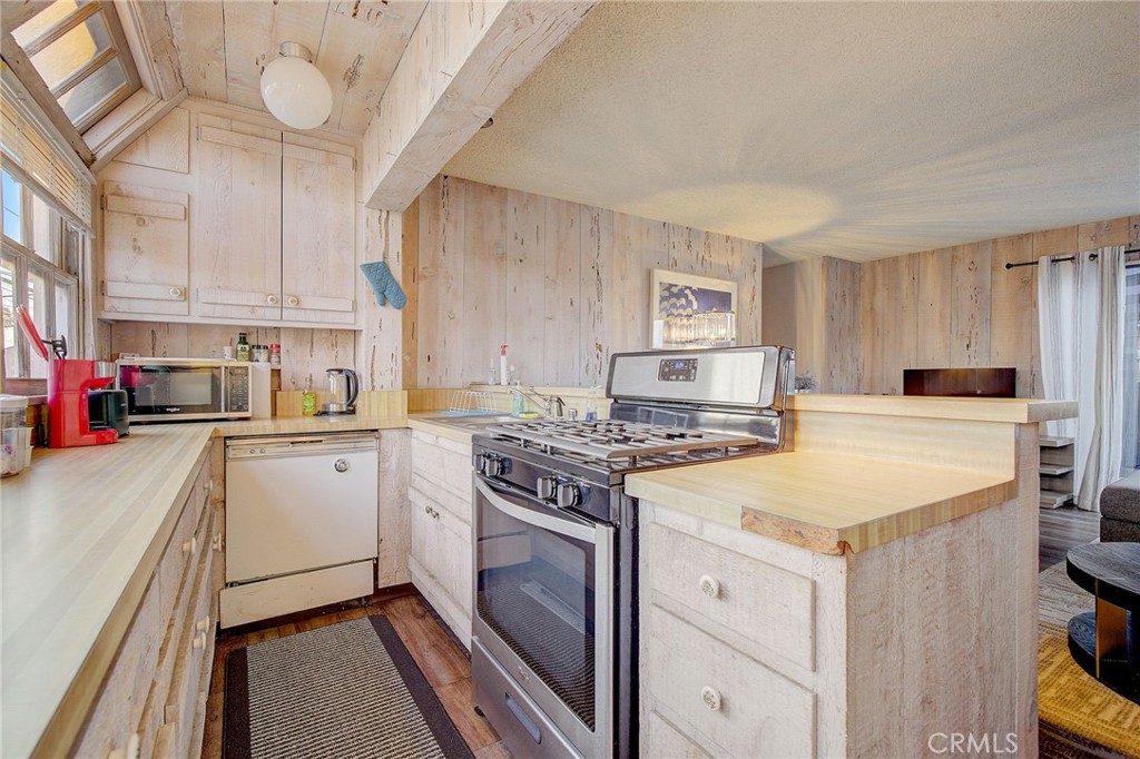 6819 E Ocean Boulevard