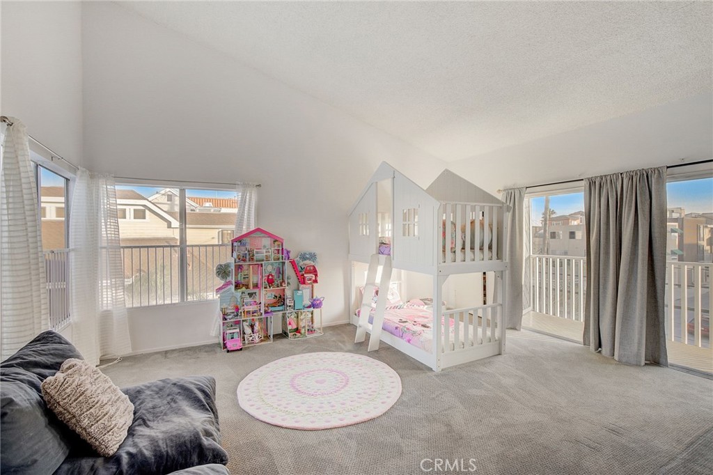 6819 E Ocean Boulevard