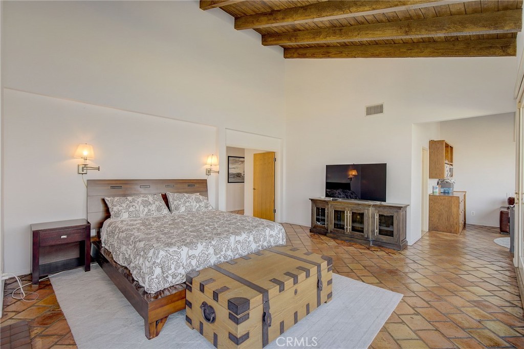 6819 E Ocean Boulevard