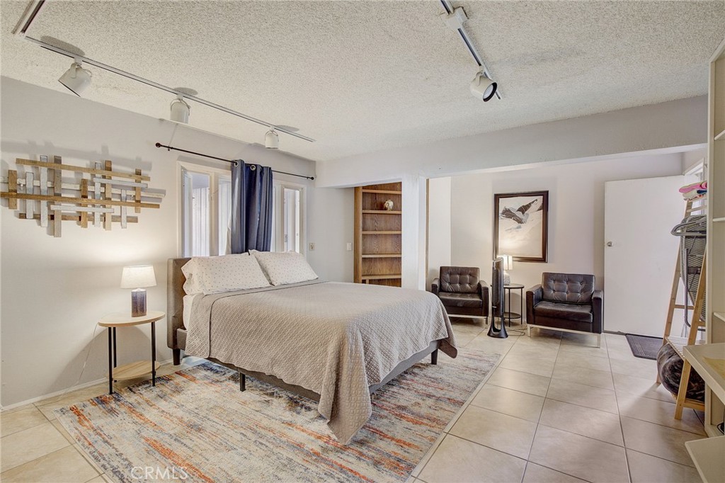 6819 E Ocean Boulevard