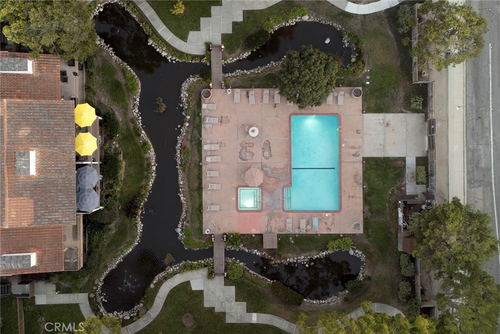 5327 Marina Pacifica Drive N Key 19