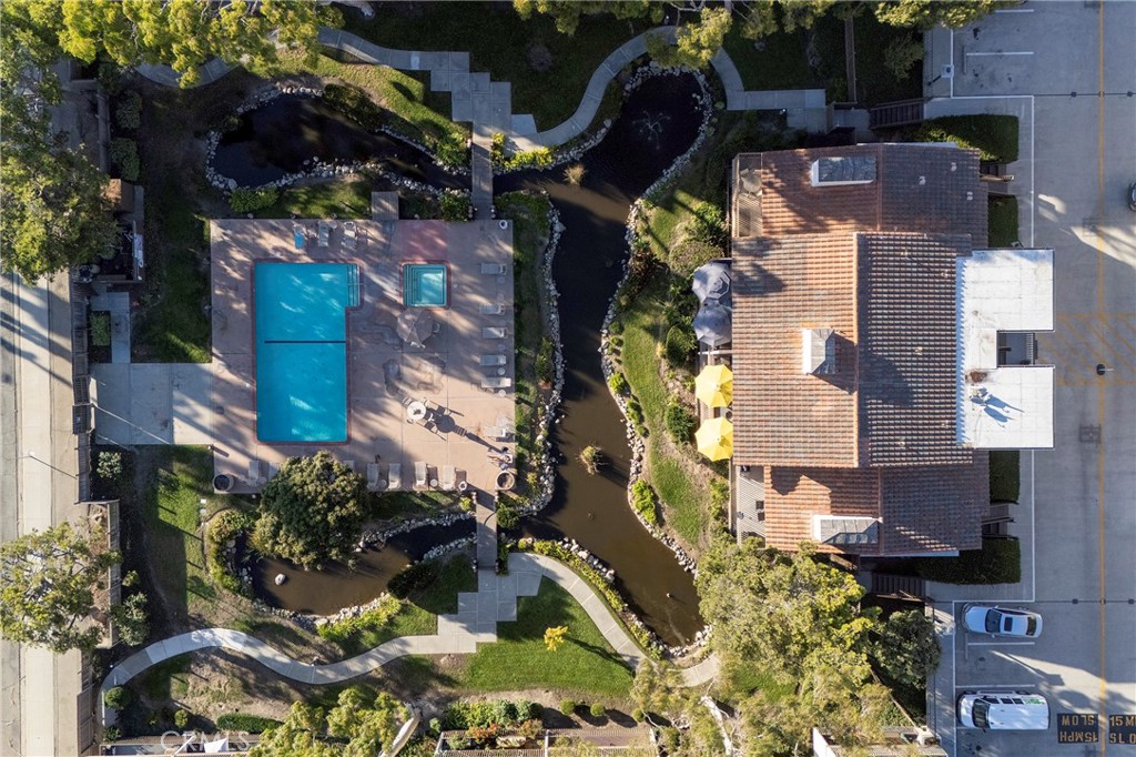 5327 Marina Pacifica Drive N Key 19