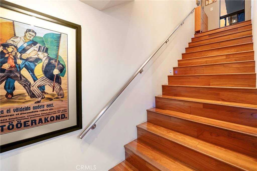 5327 Marina Pacifica Drive N Key 19