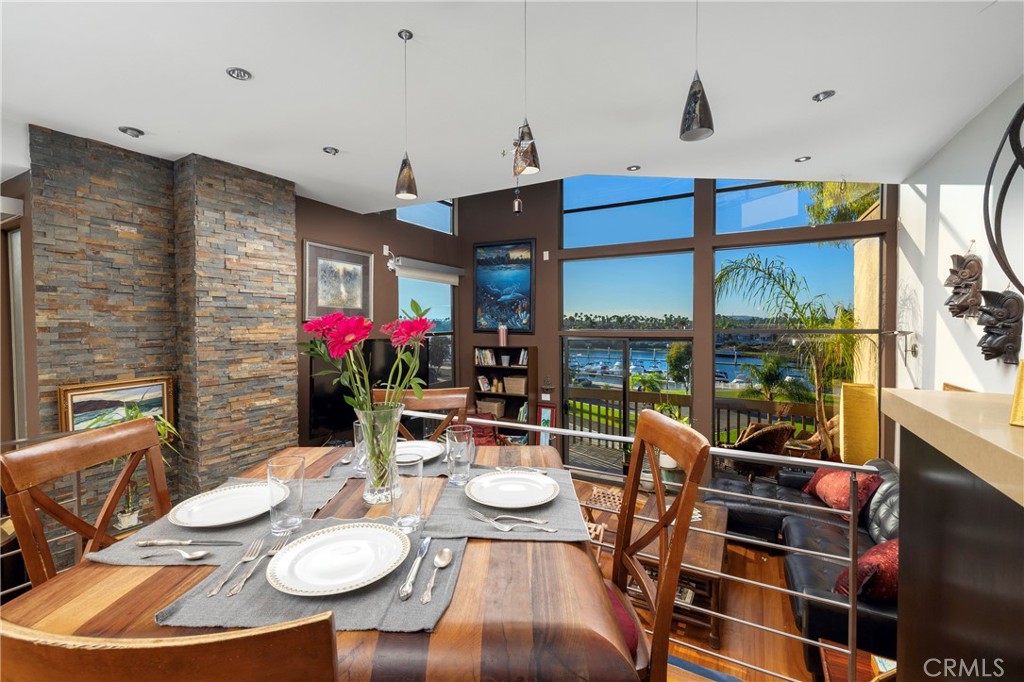 5327 Marina Pacifica Drive N Key 19