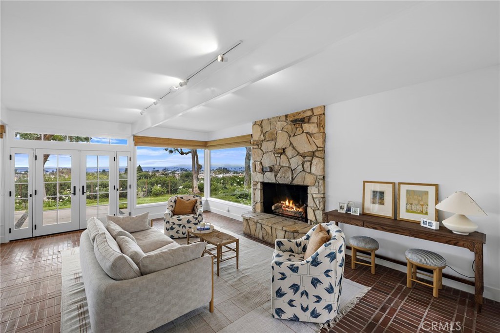 3007 Harbor View Drive