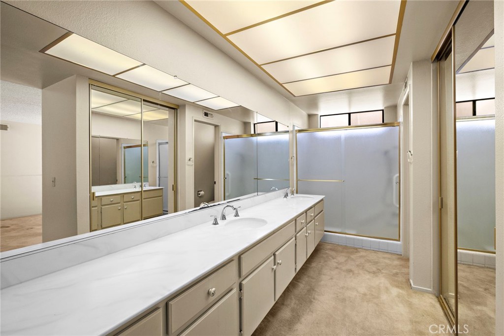 450 S Mountain Glen Road