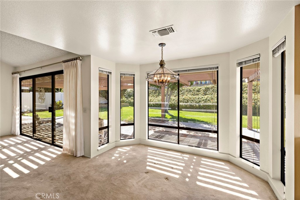 450 S Mountain Glen Road