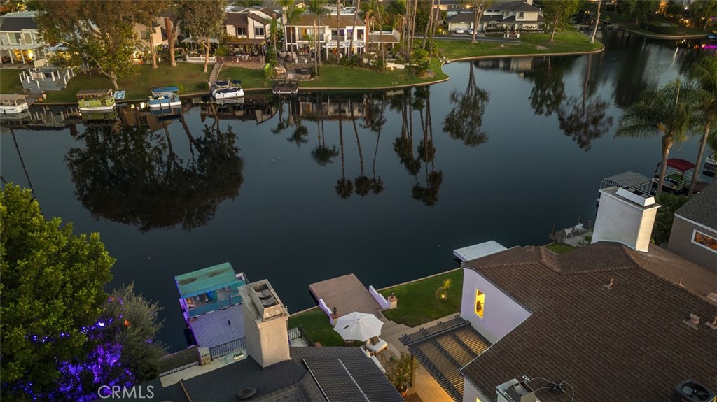 22522 Lake Forest Lane