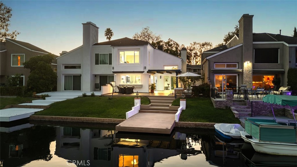 22522 Lake Forest Lane