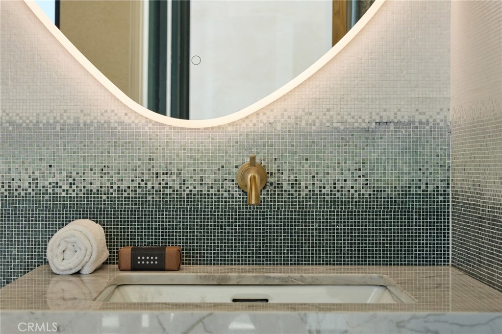 840 Gainsborough Drive