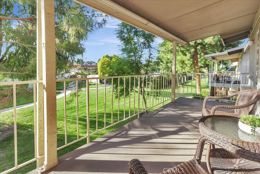 271 Avenida Sevilla O