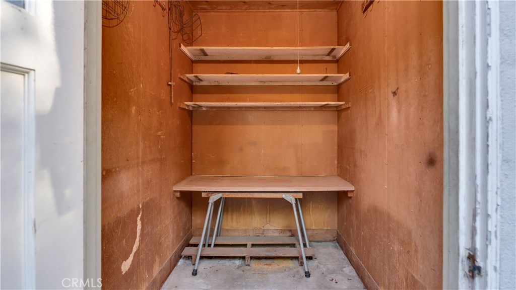 1804 N Heliotrope Drive