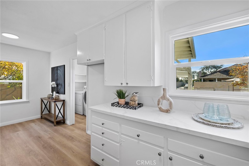 2100 W Valencia Drive