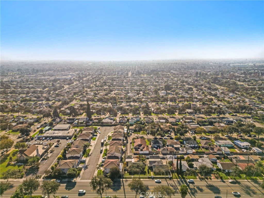 2100 W Valencia Drive