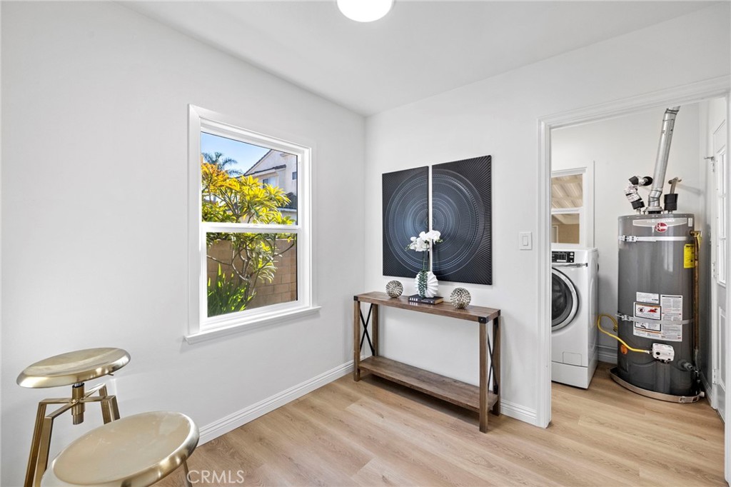 2100 W Valencia Drive