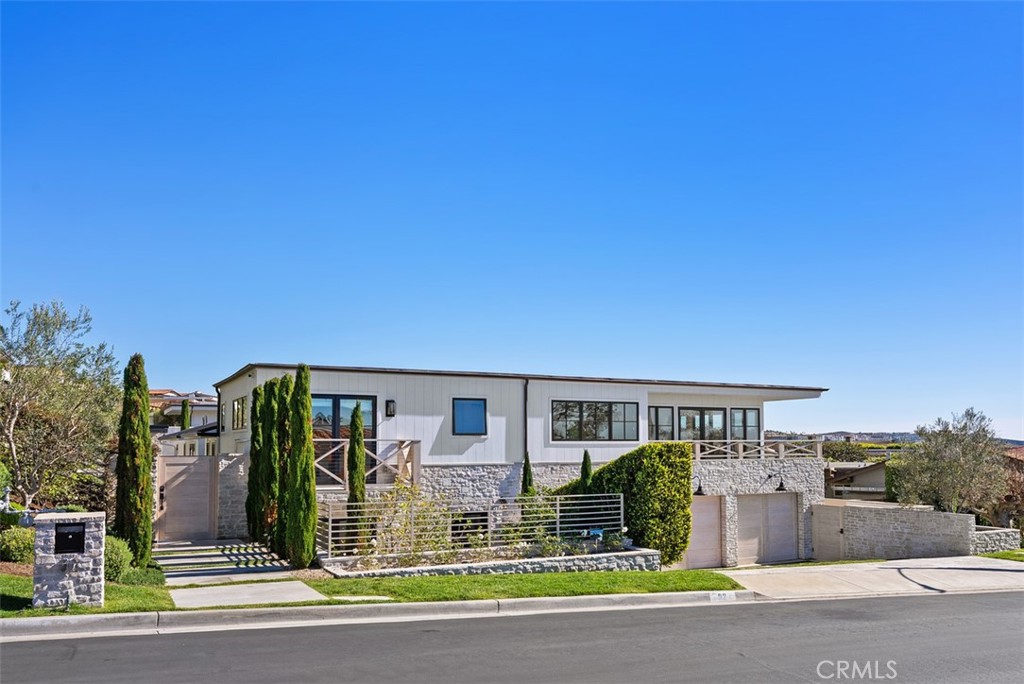 92 Monarch Bay