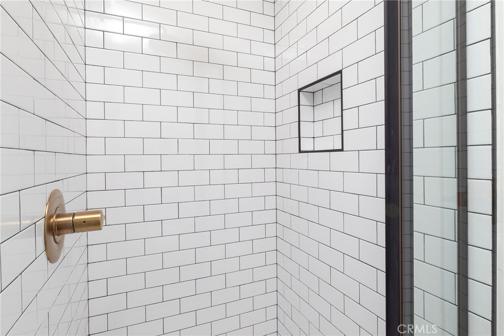 6702 E El Salvador Street