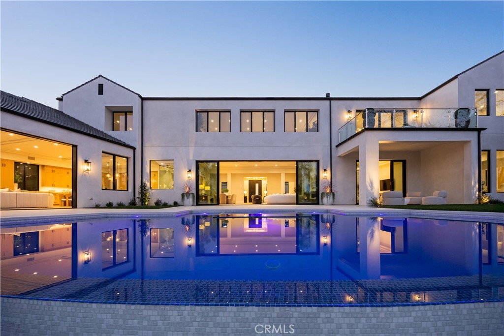 76 Hillcrest Lane