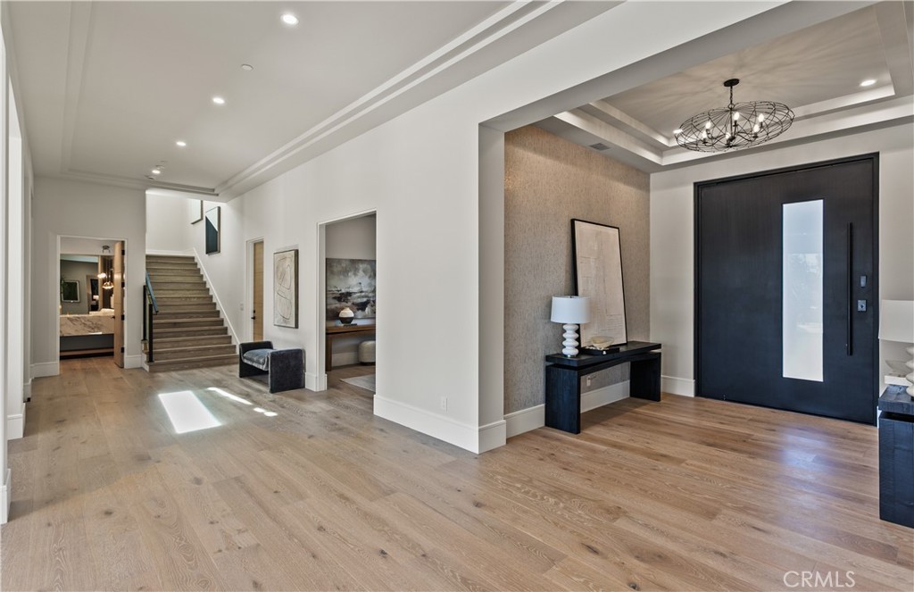 76 Hillcrest Lane
