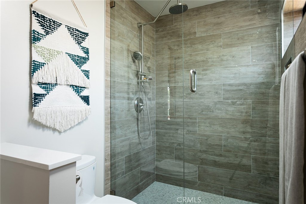 16857 Bayview A